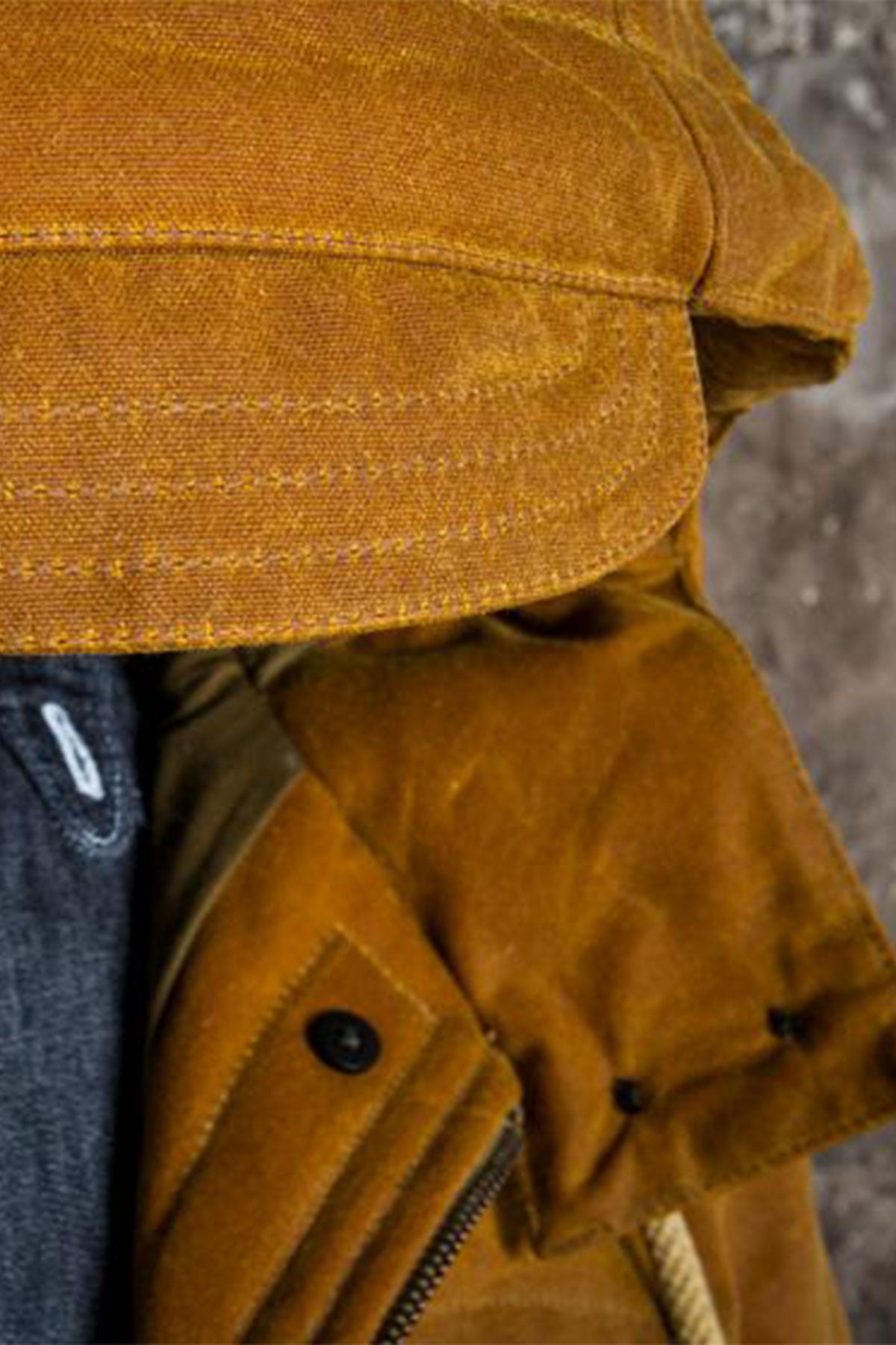 Fleurs de Bagne - Snow Parka in Gold