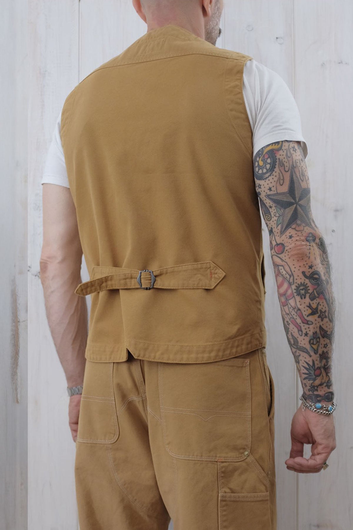 Hen's Teeth - HTM Q1 Work Vest in Beige Canvas