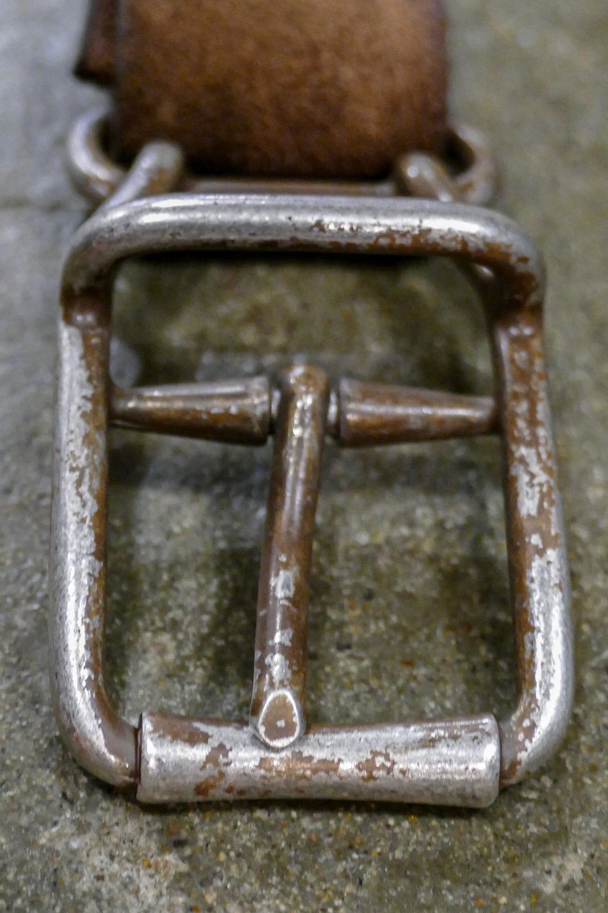 Luti - Type 817/30 Vintage Industrial Work Buckle Leather Belt in Burnt Suede