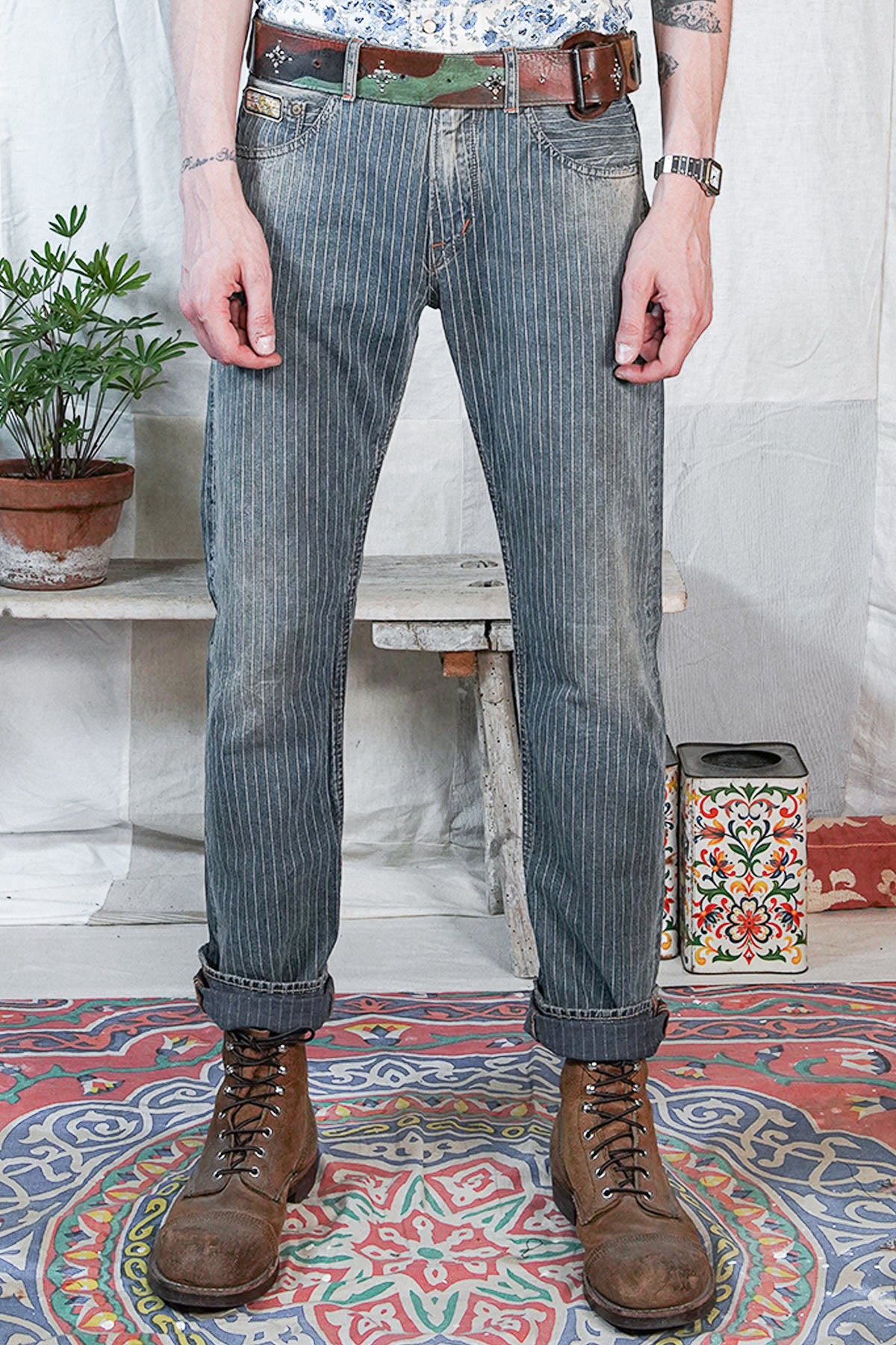 Bottoms – The Rugged Society