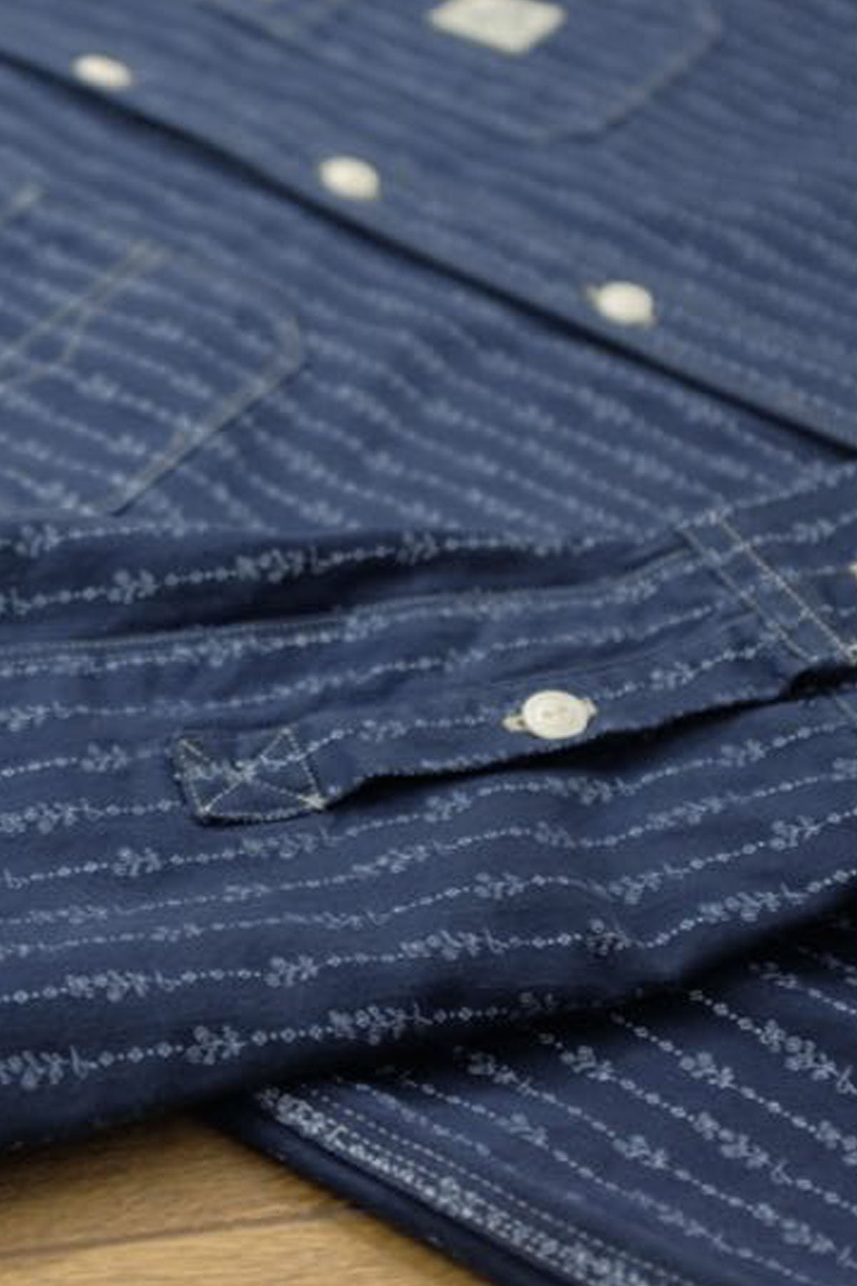 Hen's Teeth - HTM-S1 Work Shirt in Blue Printed Herringbone