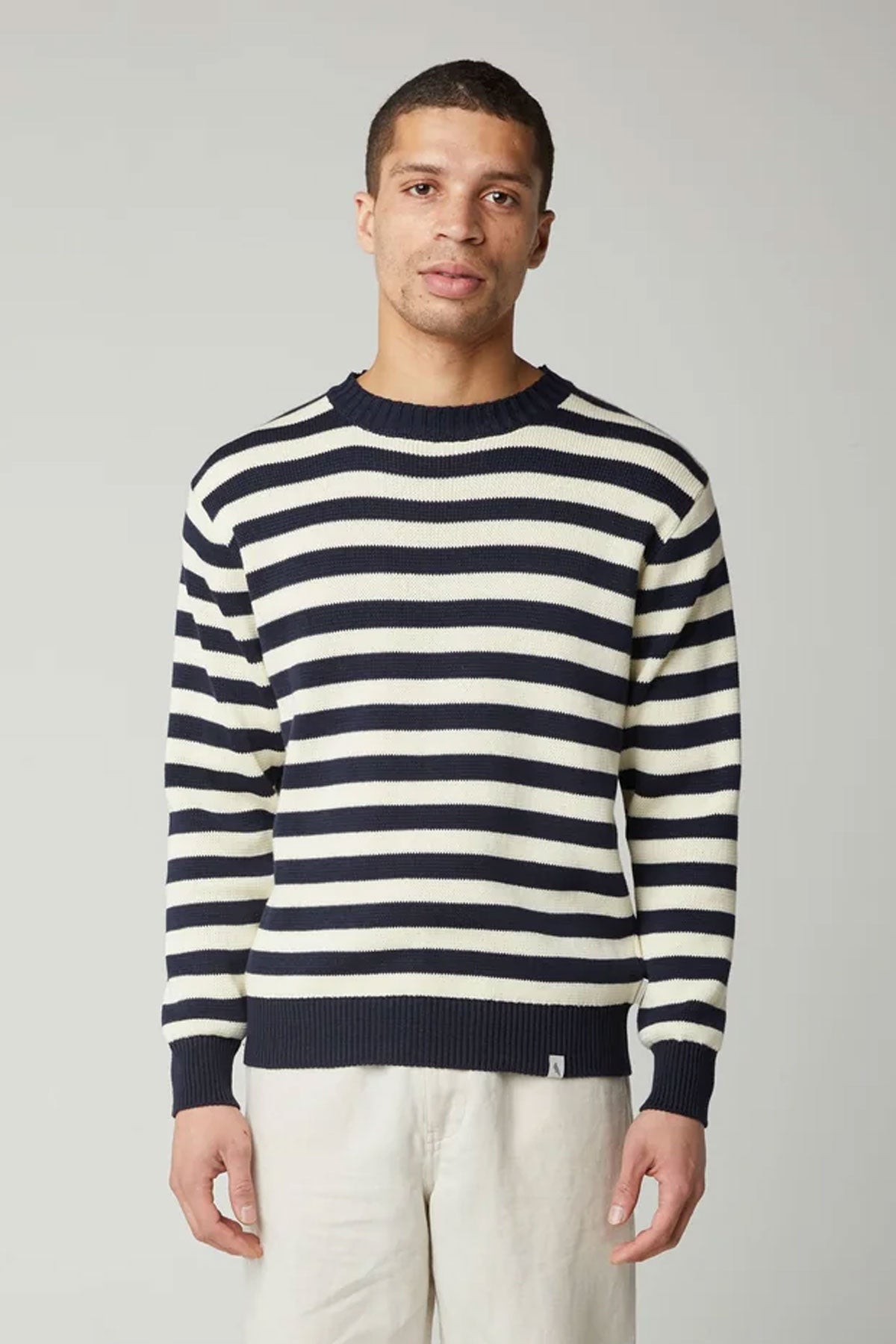 Peregrine - Richmond Sweater in Navy