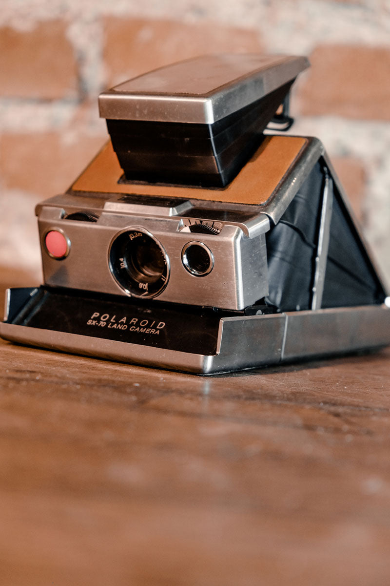 1972 Polaroid SX-70 Land Silver/Brown